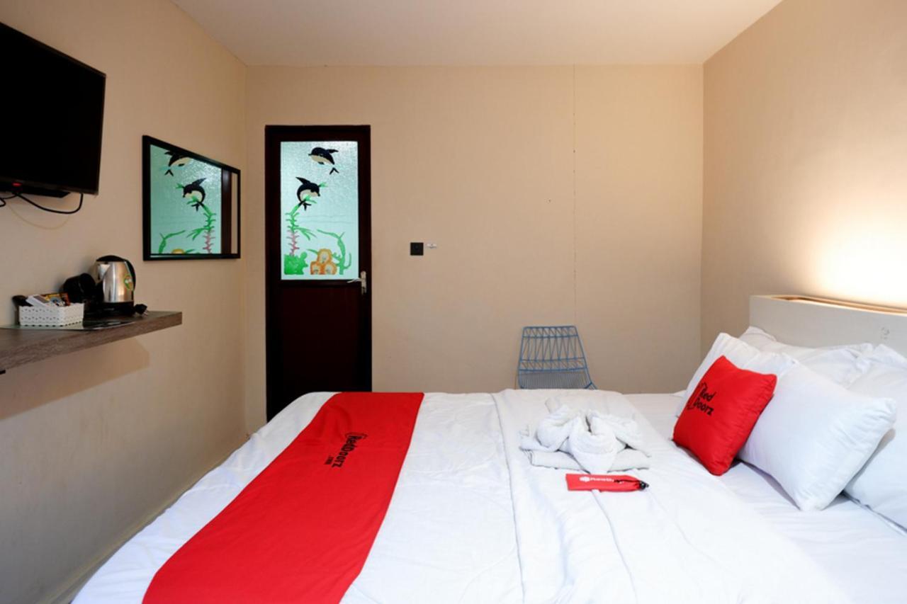 Hotel Reddoorz Syariah At Jalan Jenderal Sudirman Palopo Zewnętrze zdjęcie