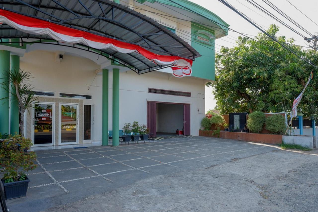 Hotel Reddoorz Syariah At Jalan Jenderal Sudirman Palopo Zewnętrze zdjęcie