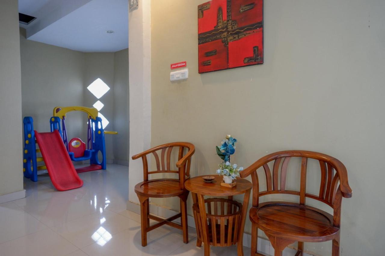 Hotel Reddoorz Syariah At Jalan Jenderal Sudirman Palopo Zewnętrze zdjęcie