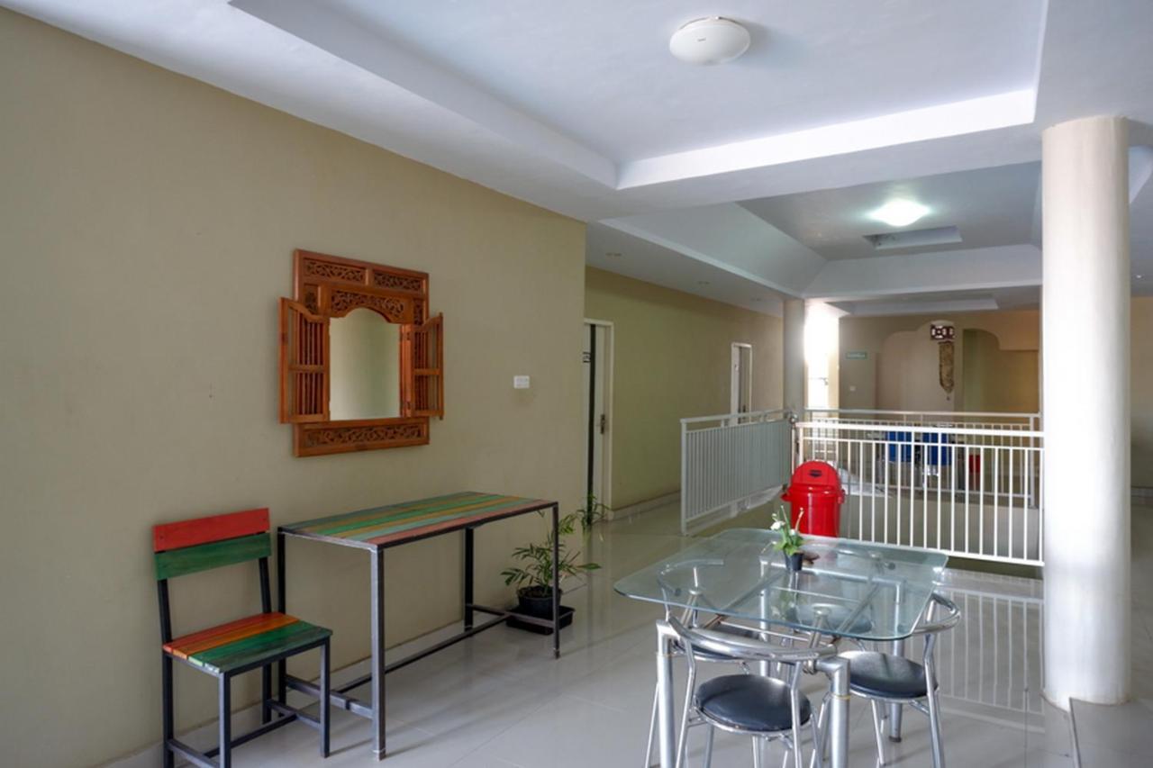 Hotel Reddoorz Syariah At Jalan Jenderal Sudirman Palopo Zewnętrze zdjęcie