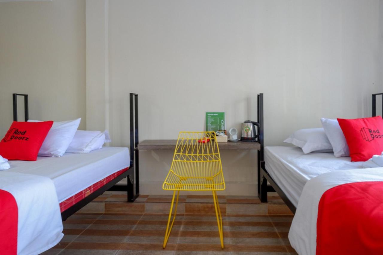 Hotel Reddoorz Syariah At Jalan Jenderal Sudirman Palopo Zewnętrze zdjęcie