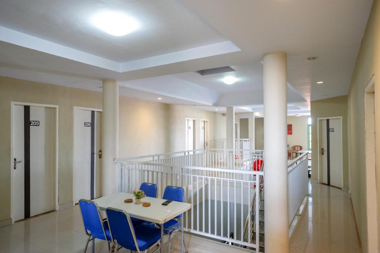 Hotel Reddoorz Syariah At Jalan Jenderal Sudirman Palopo Zewnętrze zdjęcie